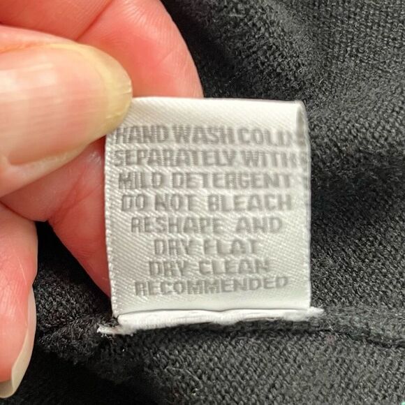 Dress Barn Women’s Black Short Sleeve Sweater 1X - Picture 11 of 11